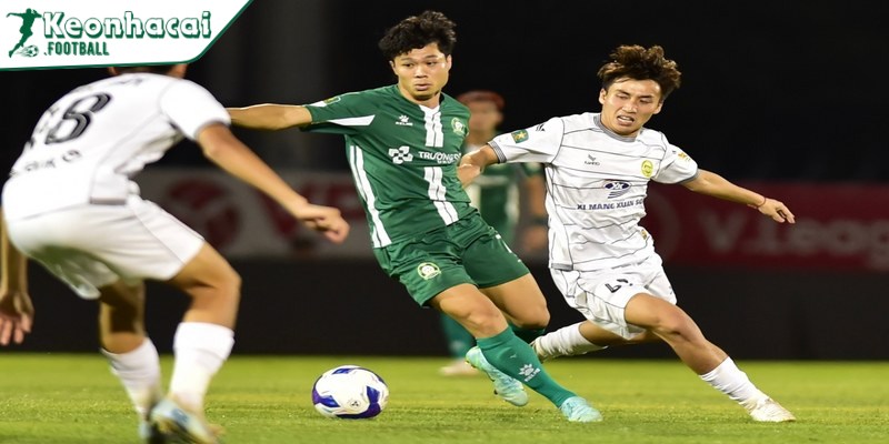 Công Phượng rực sáng tại Bình Phước - Cơ hội quay lại đội tuyển 2 Nguyễn Công Phượng - Làn sóng mới tại Bình Phước