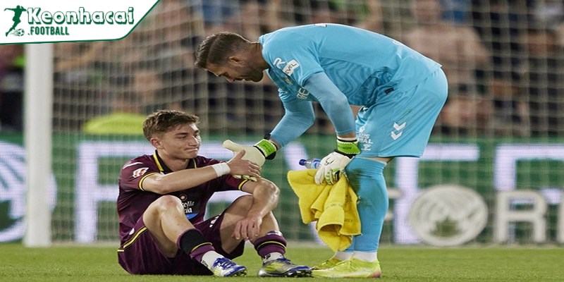 Real Valladolid của Ronaldo chính thức rớt hạng La Liga sau thất bại trước Betis 3 Cuộc đua trụ hạng La Liga vẫn còn kịch tính