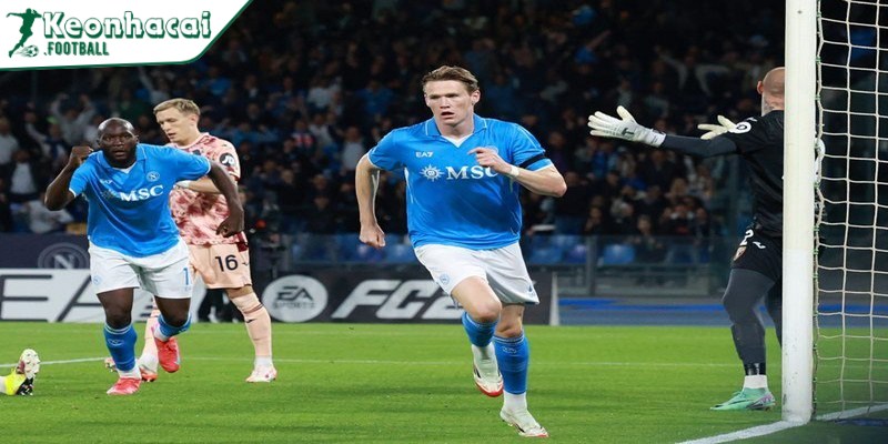 Scott McTominay lập cú đúp, Napoli trở lại ngôi đầu Serie A 3 Scott McTominay – bản hợp đồng vàng của Napoli