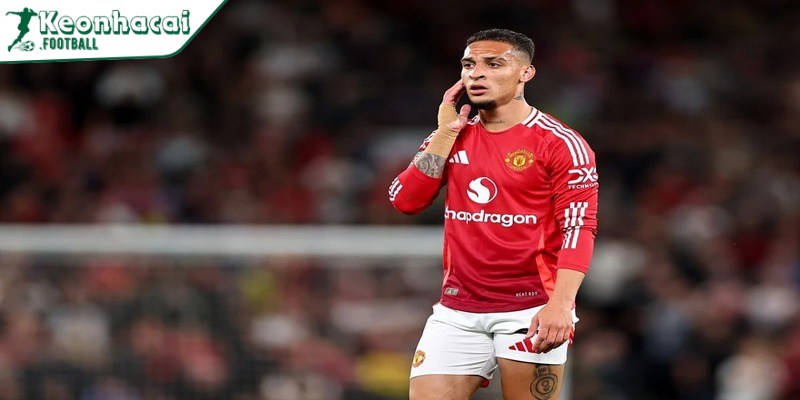 Antony khiến cả Real Betis mê mẩn, huyền thoại Joaquin đòi “bắt cóc” 3 MU giữ lập trường cứng rắn, Antony sẽ trở lại Old Trafford