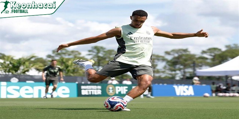 Tân binh Real Madrid – Alexander-Arnold chia sẻ cảm xúc trong ngày ra mắt 2 Alexander-Arnold cảm thấy như ở nhà tại Real Madrid