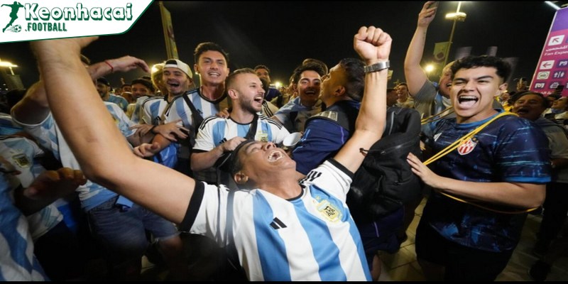 Bóng đá Argentina chính thức mở cửa cho cổ động viên đội khách 3 Vẫn còn nhiều thách thức: Chính trị và an ninh lên tiếng