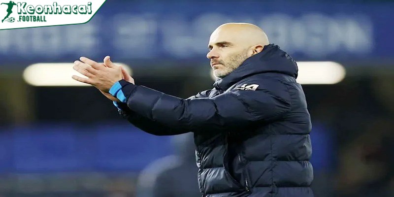 HLV Enzo Maresca thừa nhận mong muốn Chelsea bổ sung trung vệ mới 3 HLV Maresca tập trung hoàn thiện đội hình mạnh trong mùa giải mới