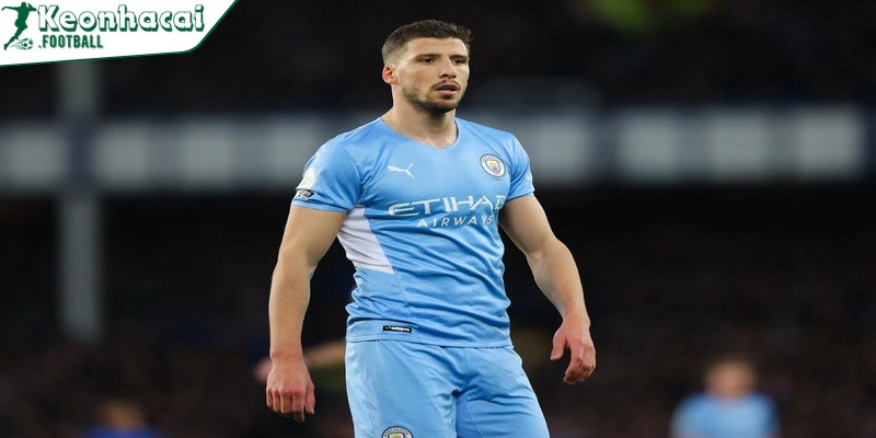 Ruben Dias quyết định gắn bó với Man City đến hết năm 2029 3 Dias và toàn đội hướng tới mục tiêu vô địch các sân chơi lớn