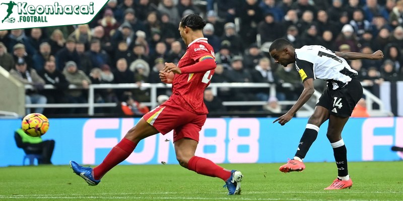 Cuộc chạm trán giữa Liverpool và Newcastle