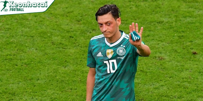 Tiểu sử Mesut Özil - Nghệ sĩ chuyền bóng đỉnh cao thế giới 4 Thành tích cá nhân và tập thể Mesut Özil