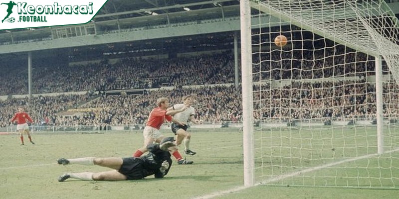 Bàn thắng gây tranh cãi trong chung kết World Cup 1966  luôn được nhớ đến