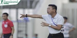 HLV Văn Sỹ Sơn tự hào dù SLNA thua Ninh Bình 0-1 tại V.League 2025 9 HLV Văn Sỹ Sơn hướng tới chặng đường tiếp theo