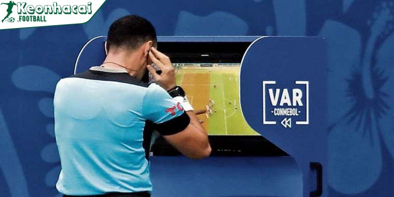 Check VAR là gì? Trend nổi tiếng trên các nền tảng mạng 4 Check VAR là từ khóa được gen Z sử dụng thường xuyên