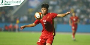 Tiền Đạo Nguyễn Văn Tùng sở hữu chiều cao 1m80