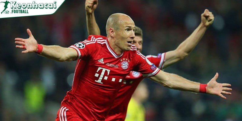 Top 5 những cầu thủ từng chơi cho Bayern Munich 4 Arjen Robben nổi tiếng là chân kiến tạo bàn thắng tuyệt vời