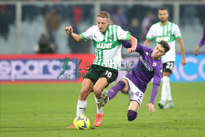 Soi kèo Sassuolo vs Fiorentina - 3h00 ngày 06/12 
